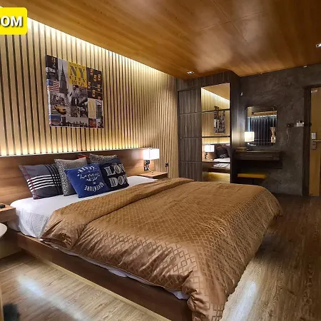 Leela One Hotel